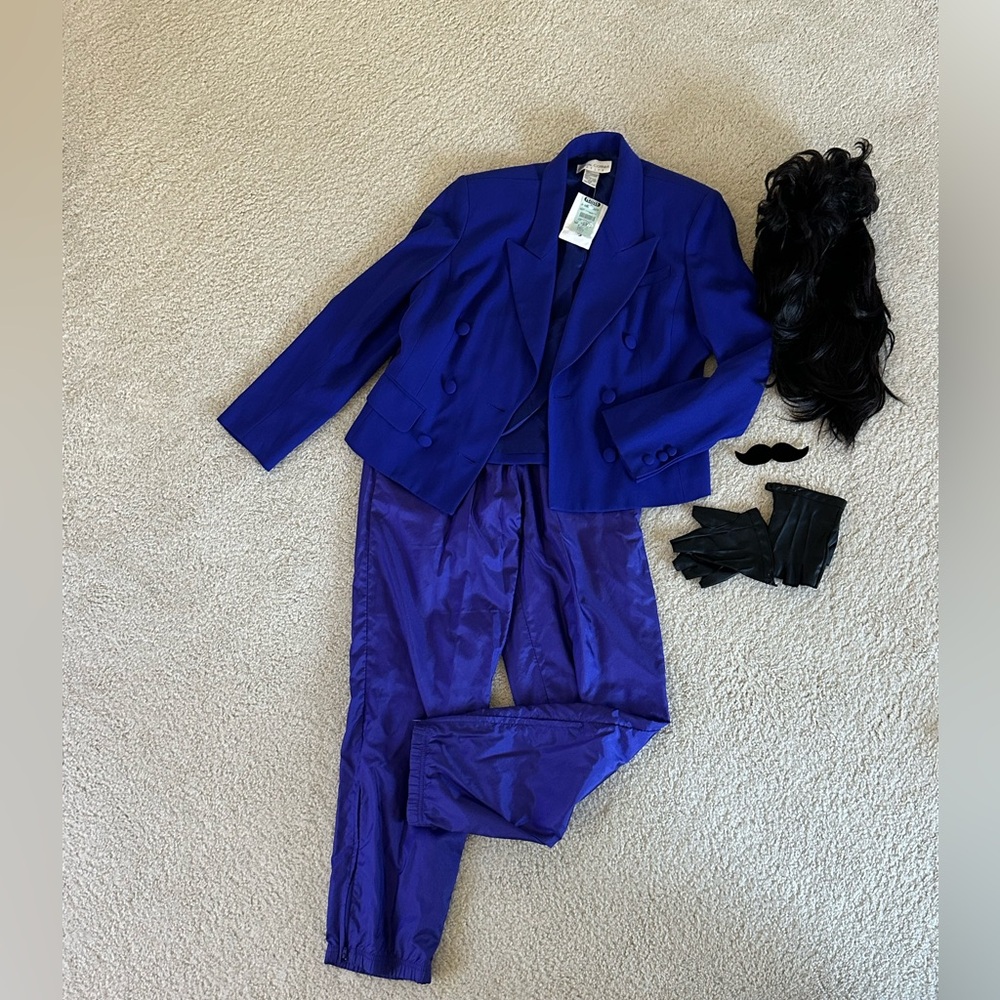 Balthazar Bratt Outfit from Despicable Me - Picture 2 of 12